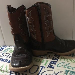 Toddler cowboy boots.